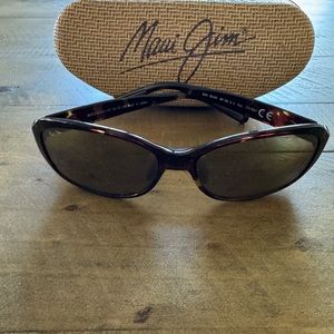 Maui Jim Koki Beach Sunglasses. Excellent condition.